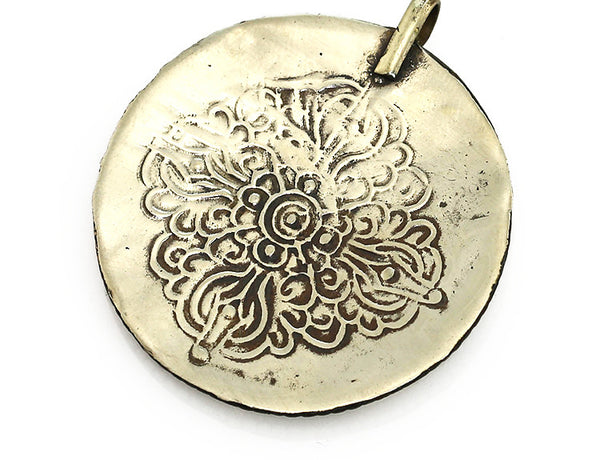 Tibetan Buddhist Pendant with Engraved Dorje in Silver